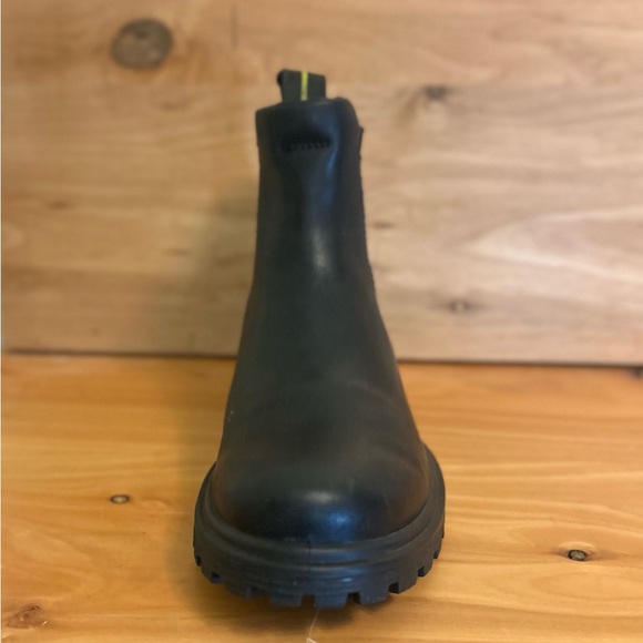 ECCO Women's Tredtray Black Leather Chelsea Boot! - Picture 5 of 15